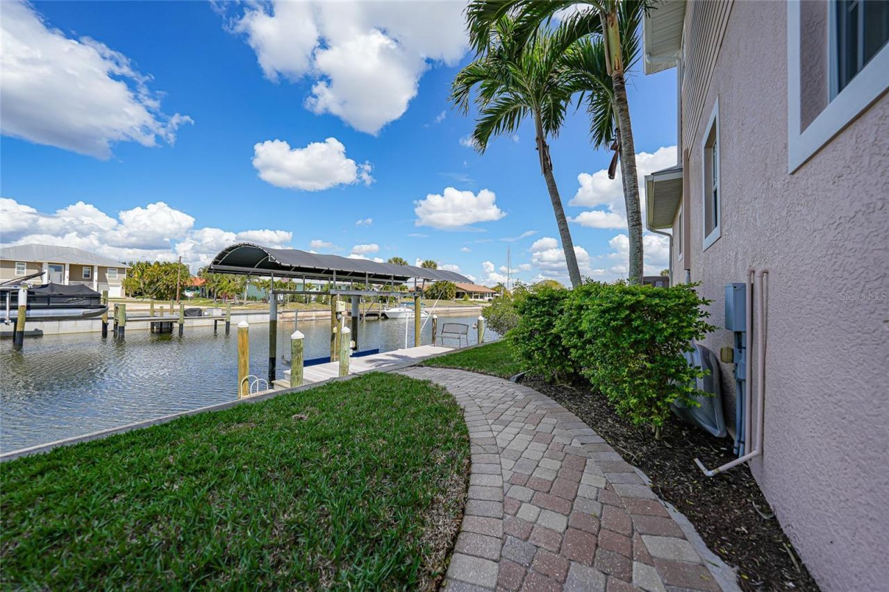 534 Canal Way, Punta Gorda, FL 33950 Photo