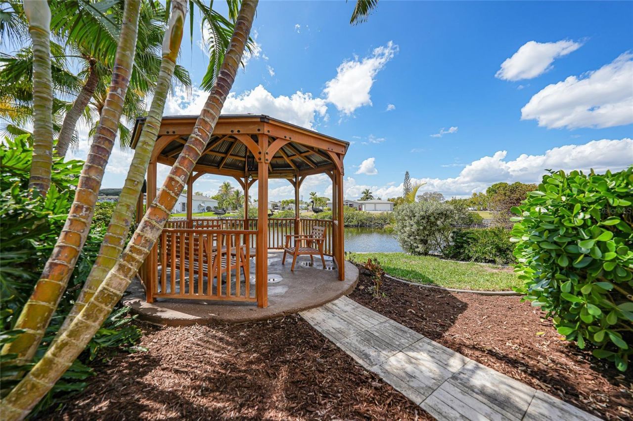 534 Canal Way, Punta Gorda, FL 33950 Photo