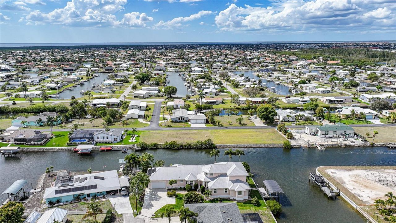 534 Canal Way, Punta Gorda, FL 33950 Photo