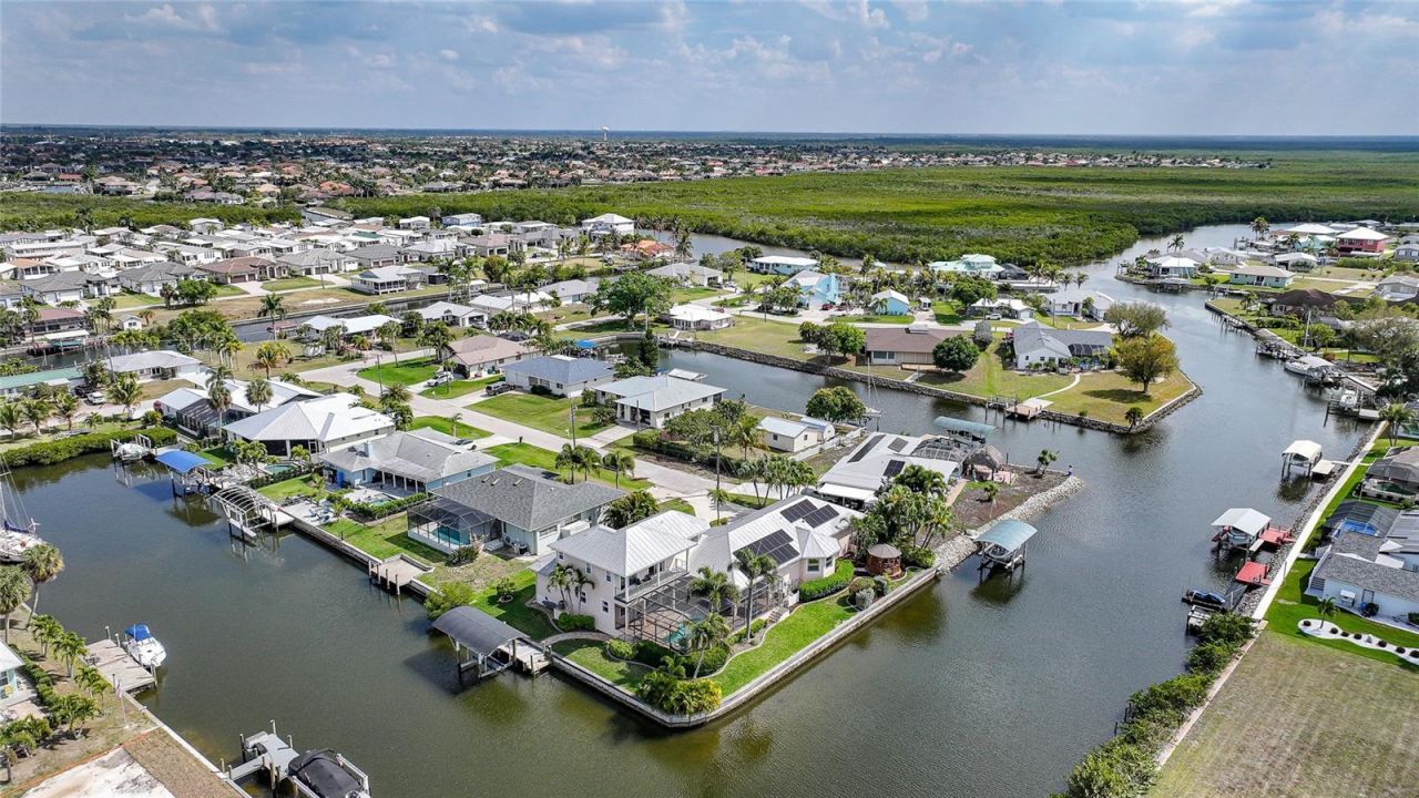 534 Canal Way, Punta Gorda, FL 33950 Photo