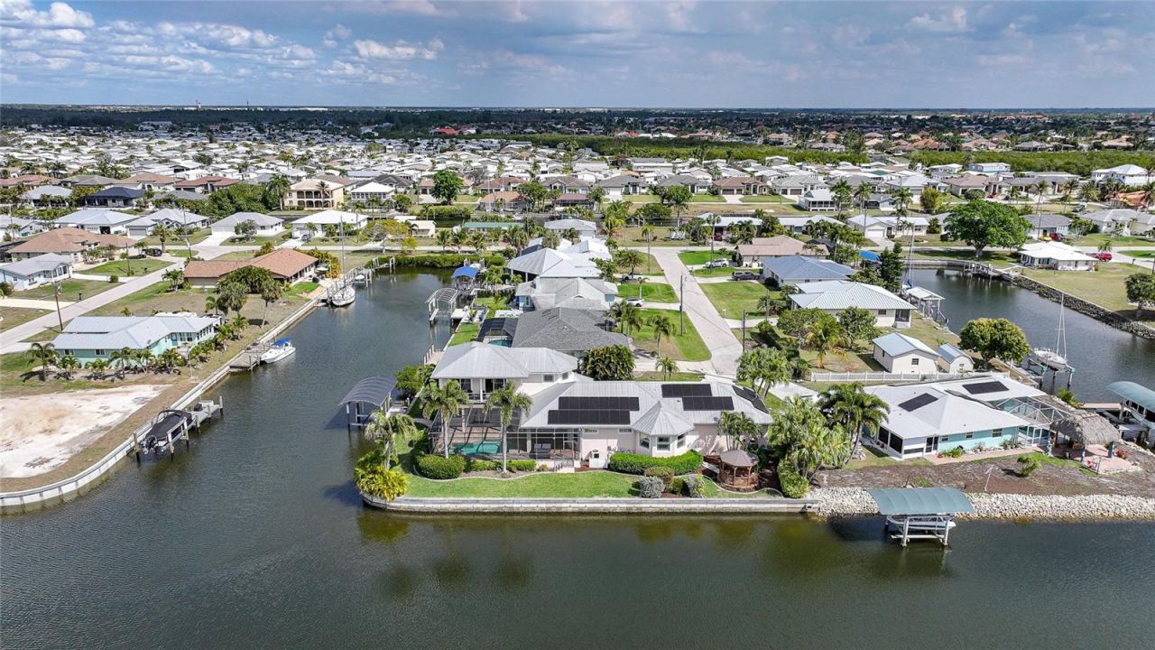 534 Canal Way, Punta Gorda, FL 33950 Photo