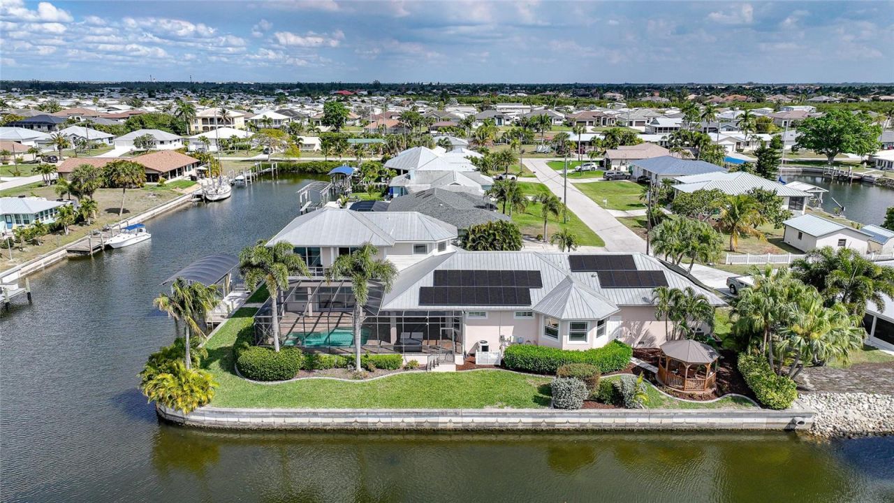 534 Canal Way, Punta Gorda, FL 33950 Photo