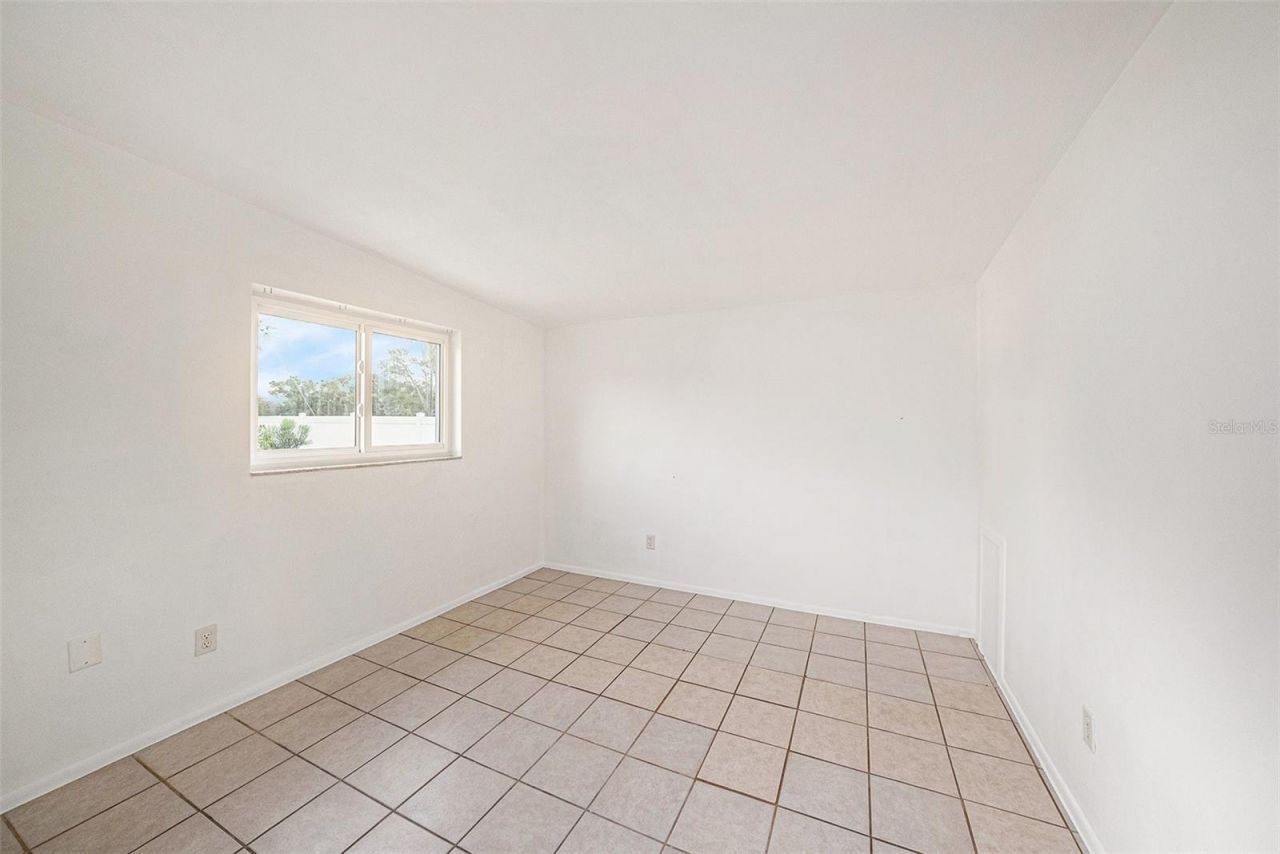 5801 Emerson Ave S, Saint Petersburg, FL 33707 Photo