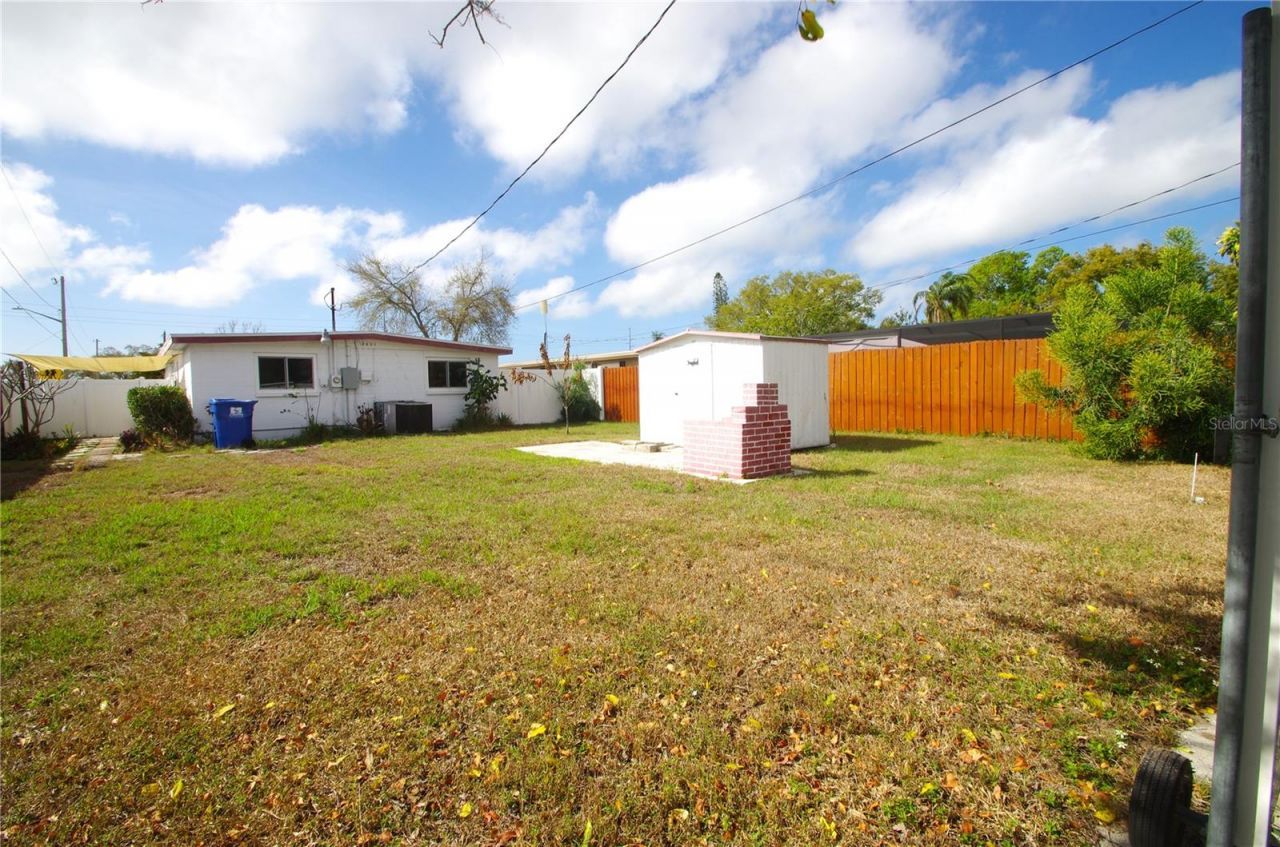 5801 Emerson Ave S, Saint Petersburg, FL 33707 Photo