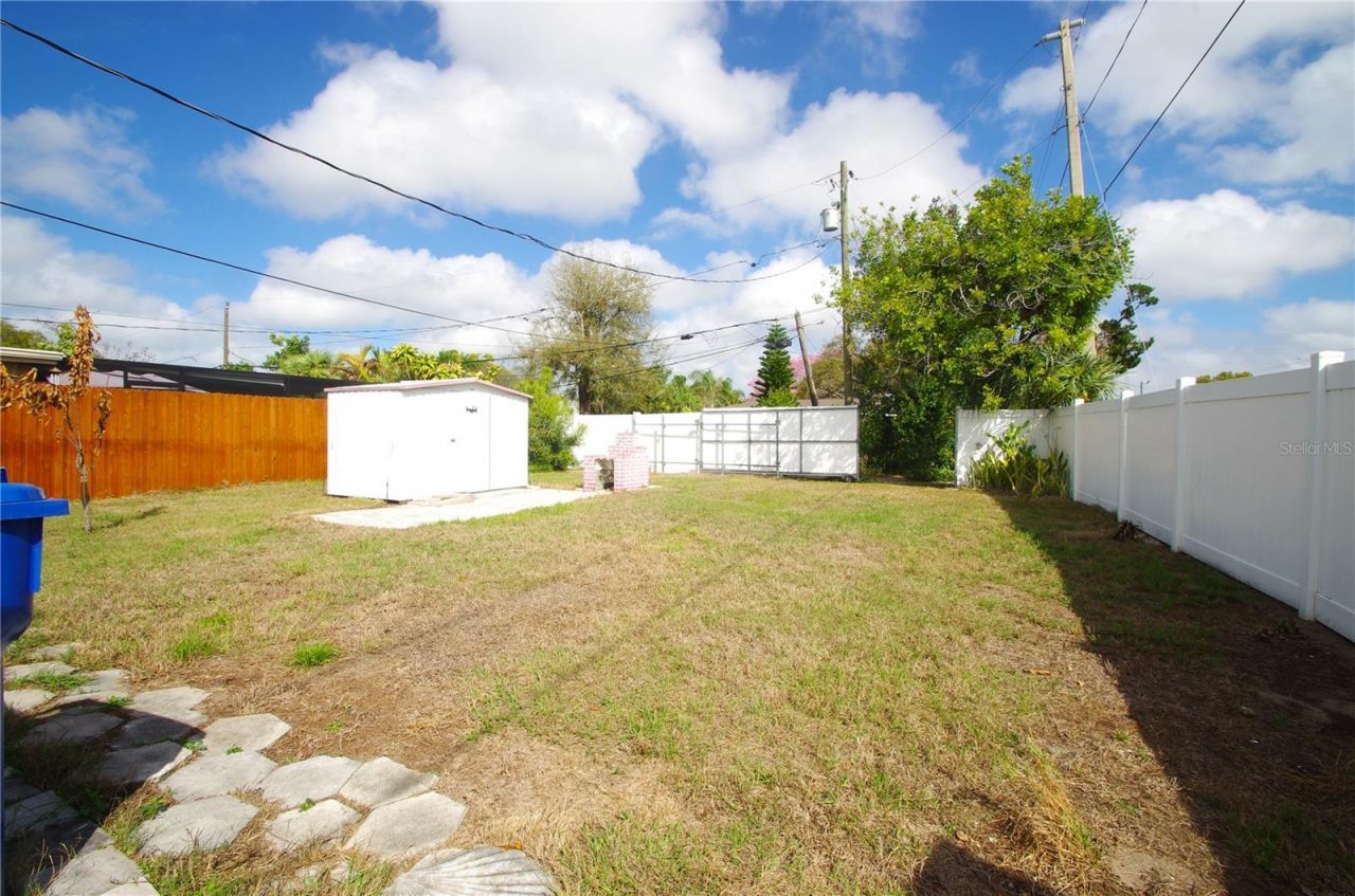 5801 Emerson Ave S, Saint Petersburg, FL 33707 Photo