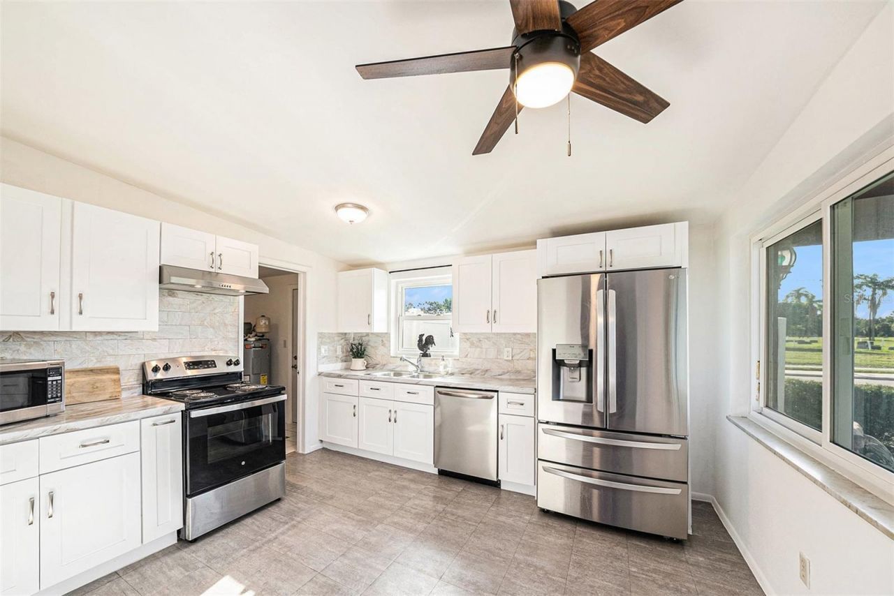 5801 Emerson Ave S, Saint Petersburg, FL 33707 Photo