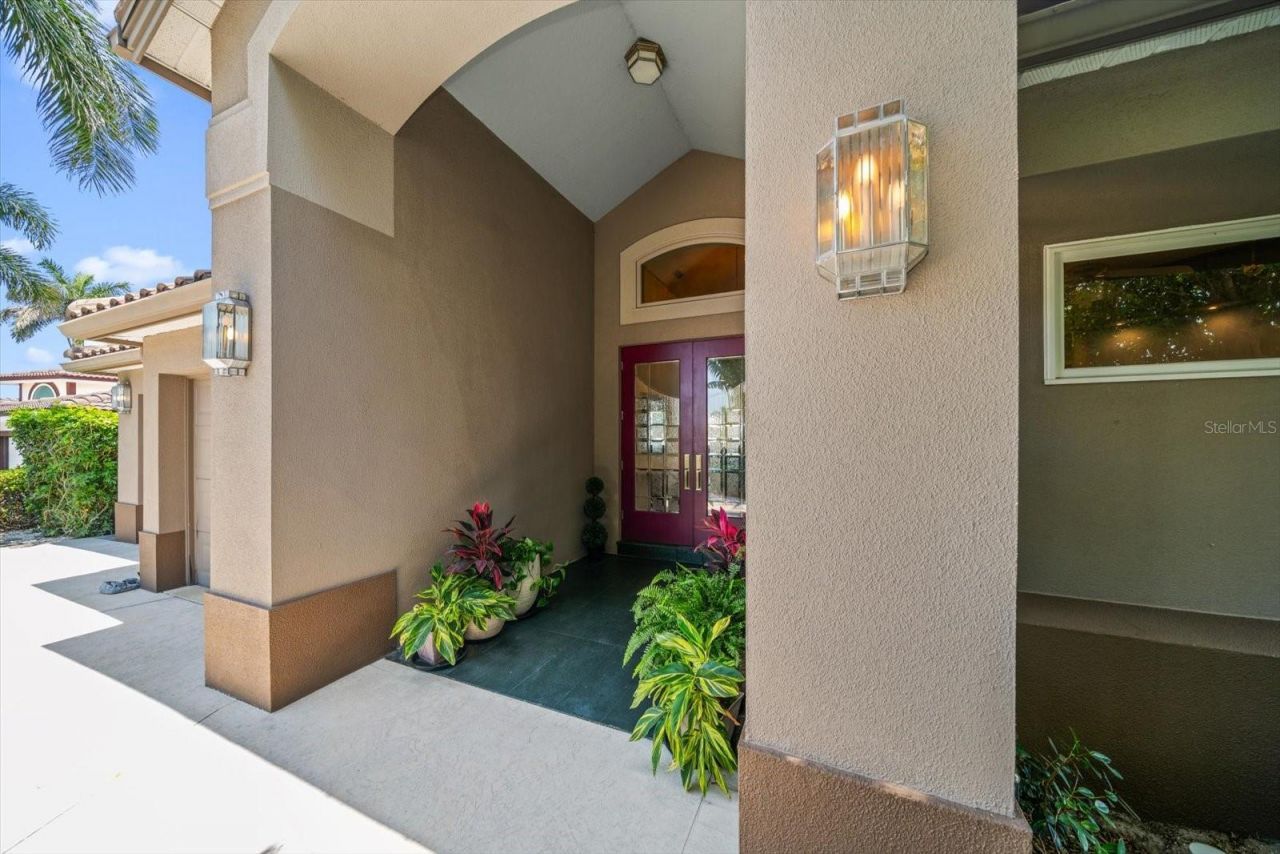 2247 Donato Drive, Belleair Beach, FL 33786 Photo