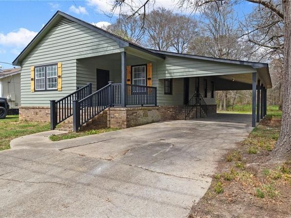 212 Mignionette Avenue, Saraland, AL 36571