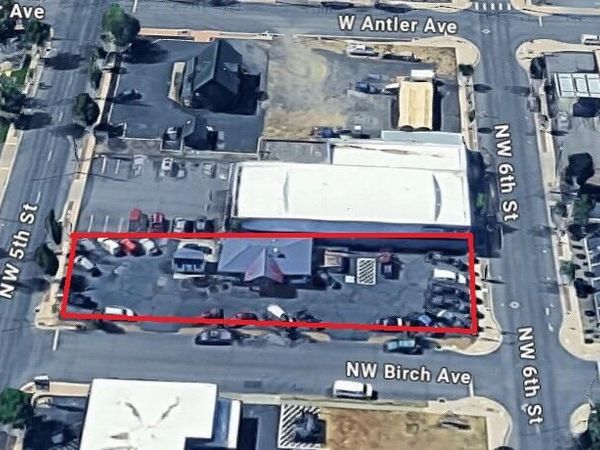 560 NW Birch Avenue, Redmond, OR 97756