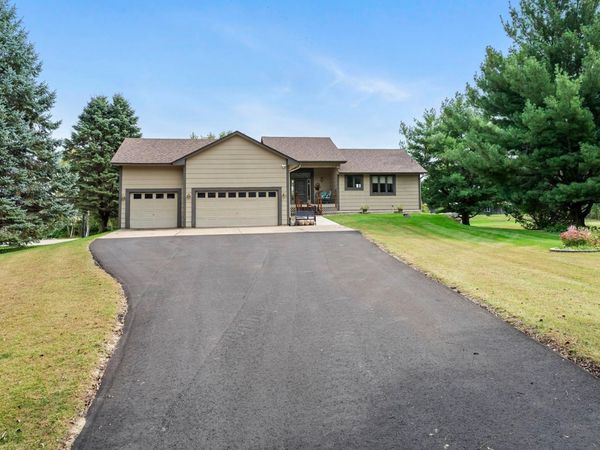 31883 Lakeway Drive NE, Cambridge, MN 55008