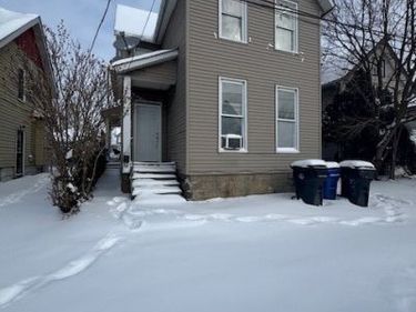 9818 Gambier Avenue, Cleveland, OH 44102