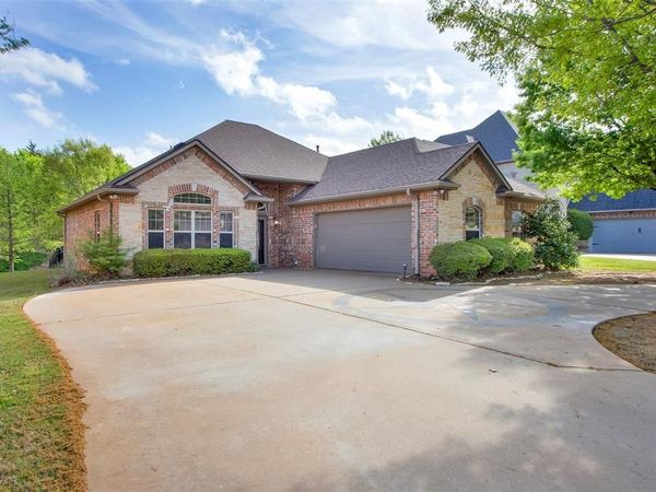 2111 Renaissance Drive, Denison, TX 75020