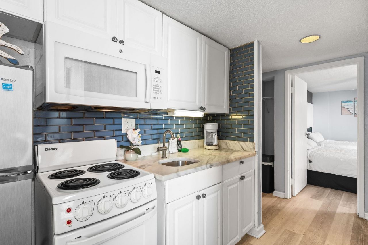 7000 N Ocean Blvd. Photo 21