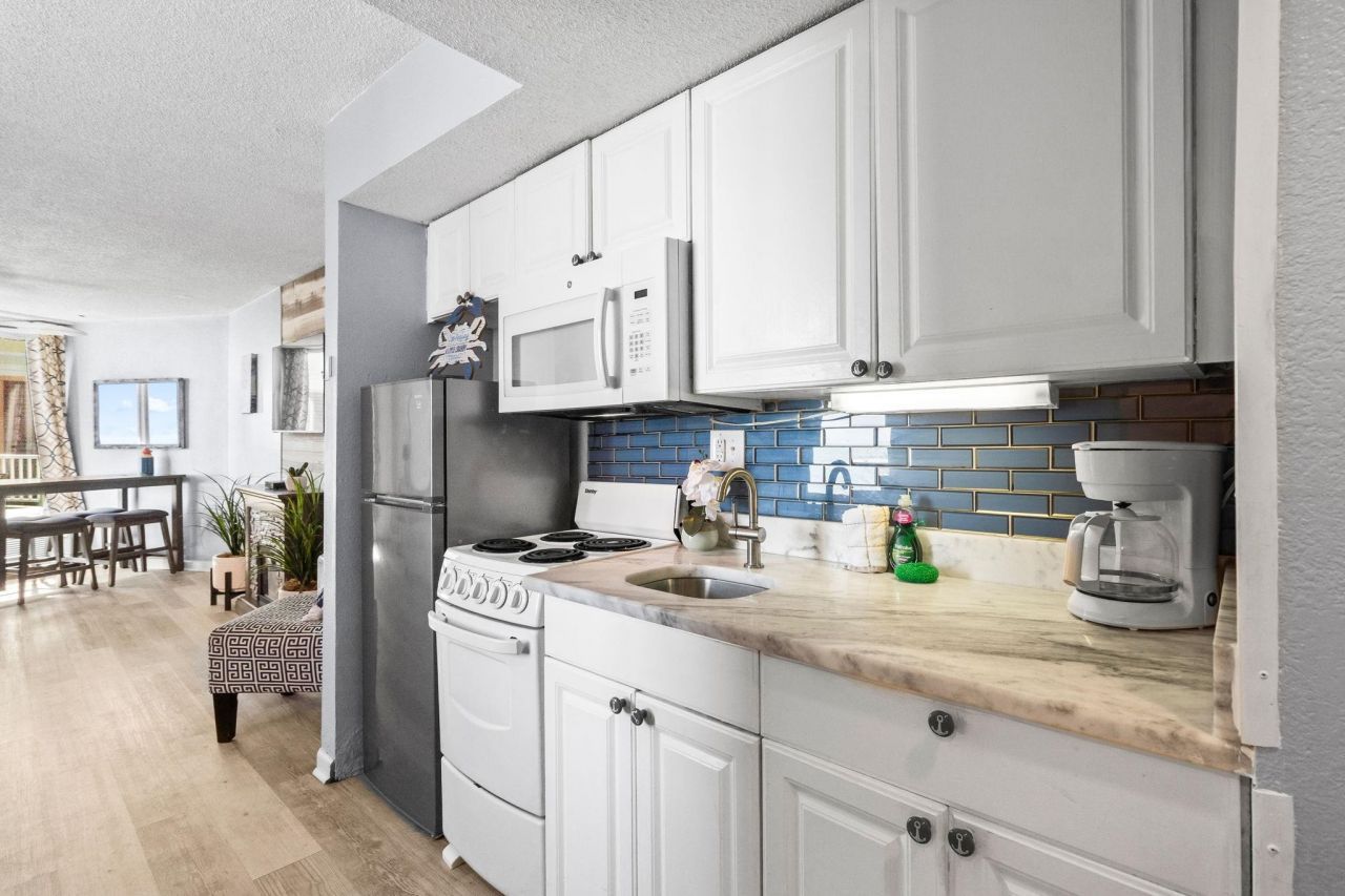 7000 N Ocean Blvd. Photo 22