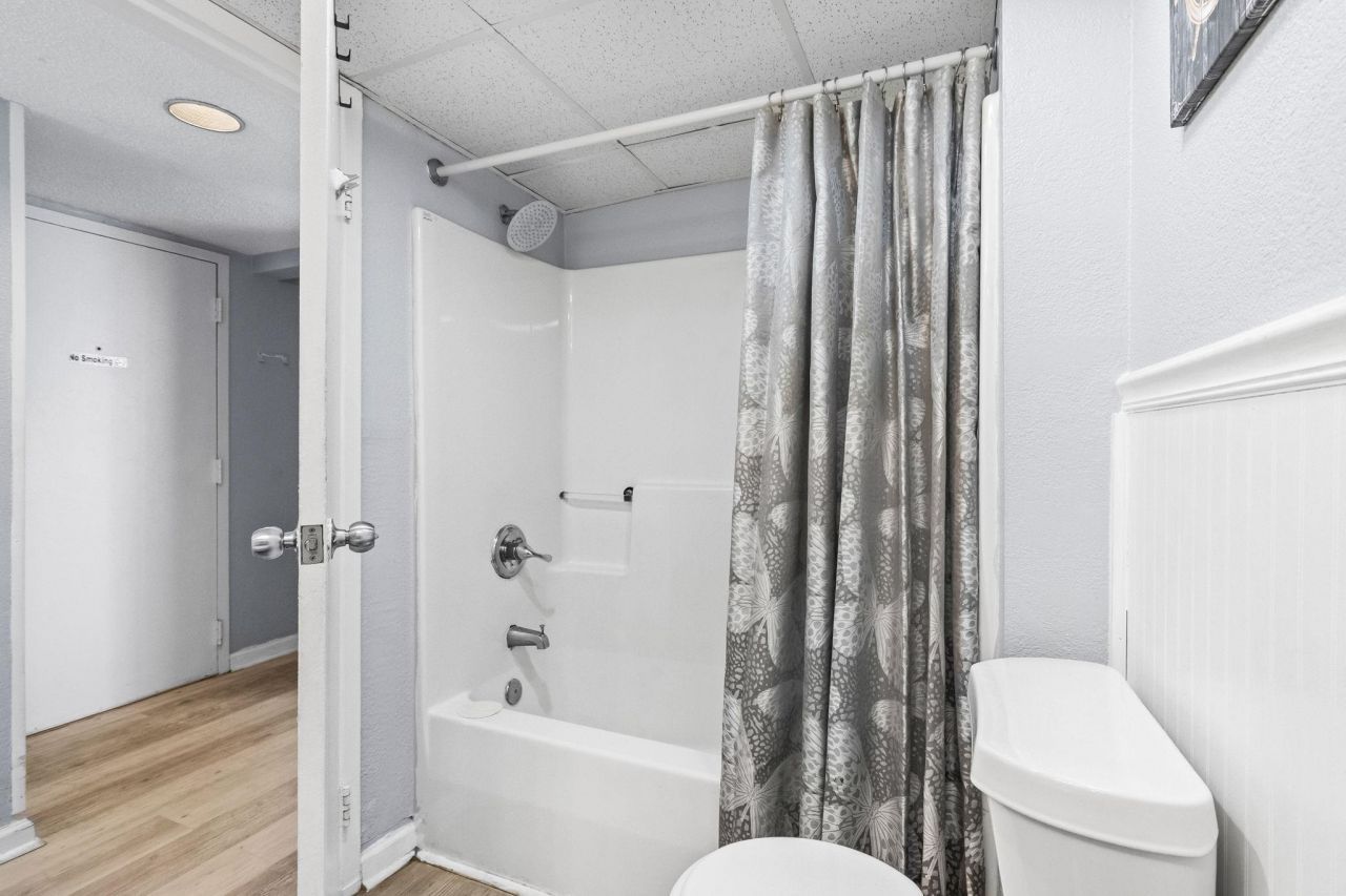 7000 N Ocean Blvd. Photo 28