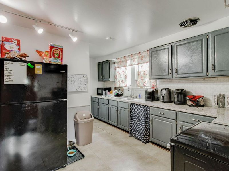 608 W Pearl Street, Wapakoneta, OH 45895 Photo 13