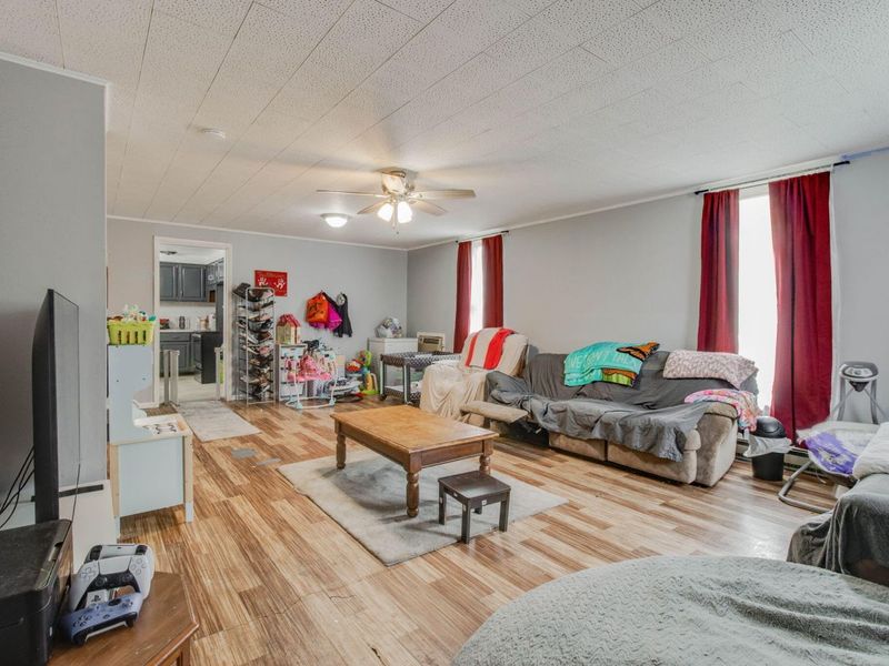 608 W Pearl Street, Wapakoneta, OH 45895 Photo 6