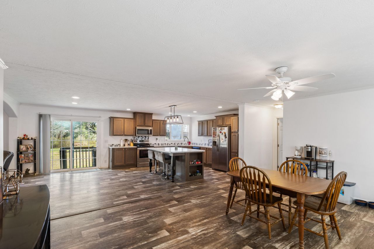 161 Wagon Trail Road Photo 4