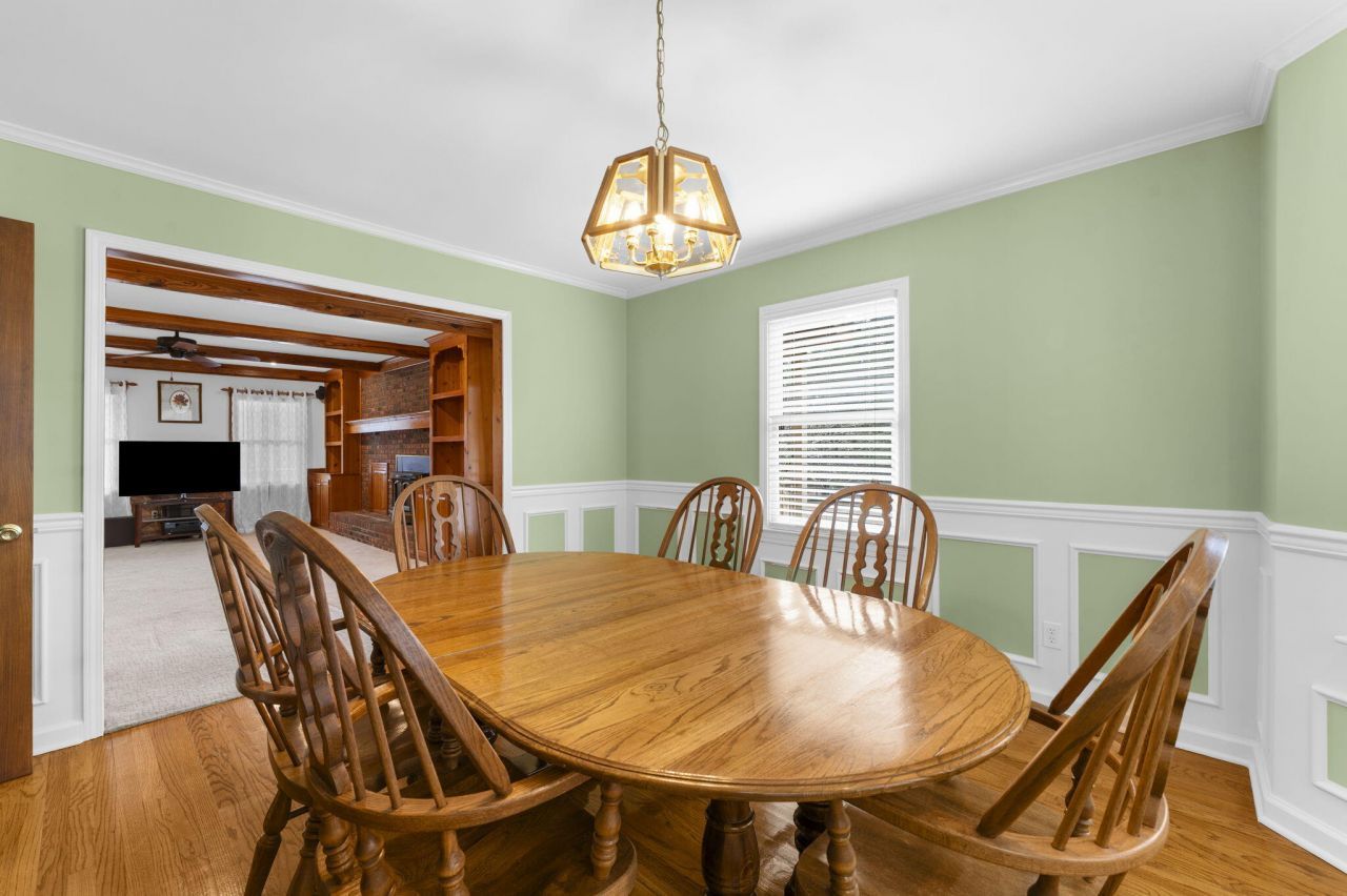 237 Benchwood Drive Photo 13