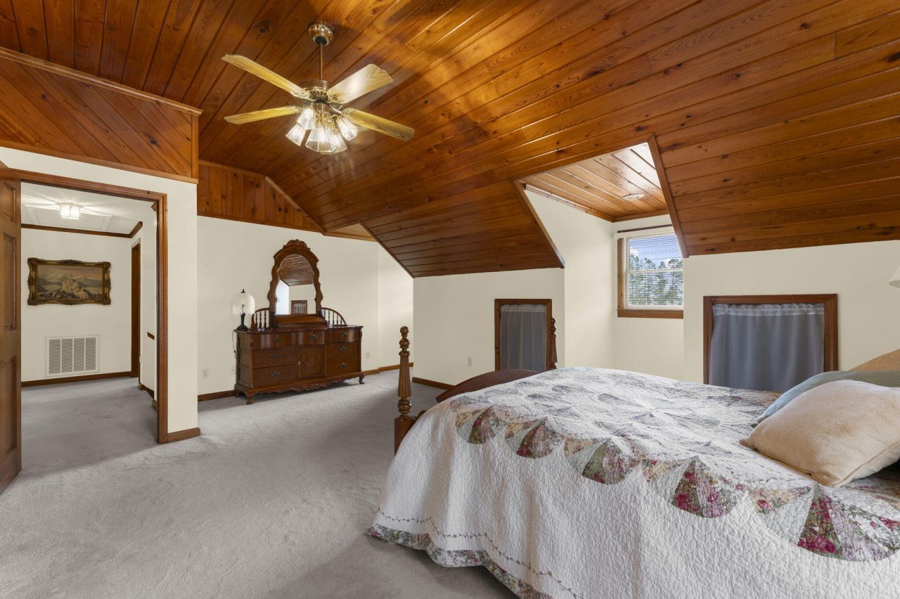 237 Benchwood Drive Photo 22