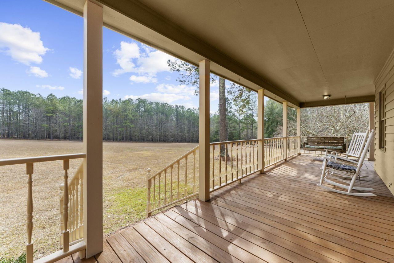 237 Benchwood Drive Photo 5