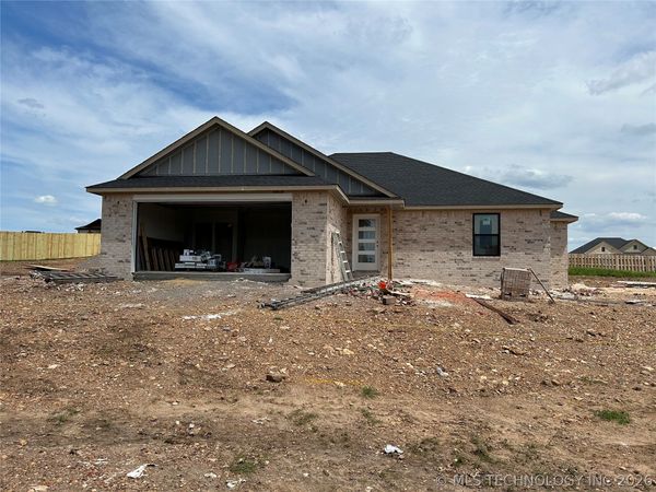 2021 N Everly Drive, Tahlequah, OK 74464