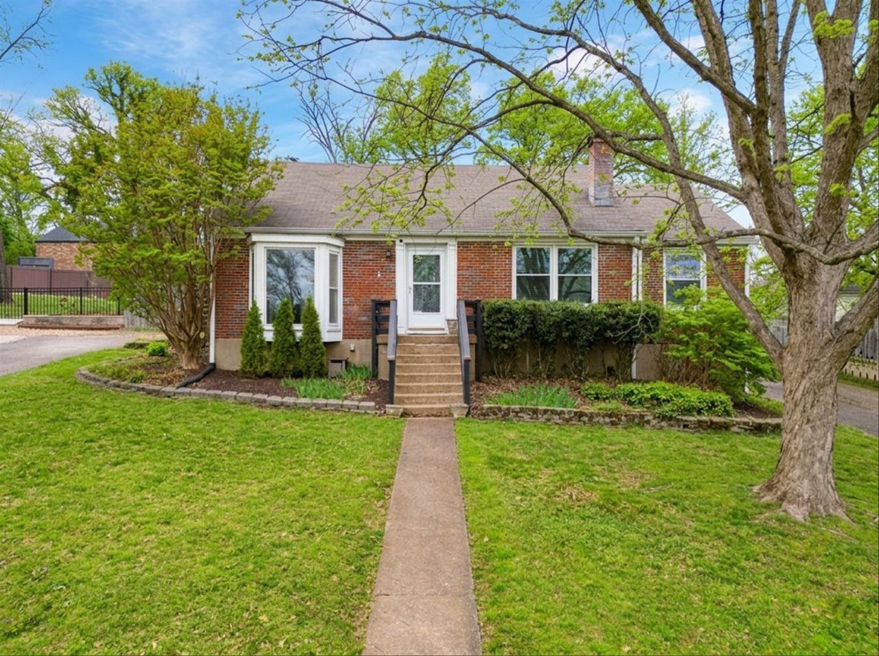 5632 Kendall Dr, Nashville, TN 37209 Main Photo