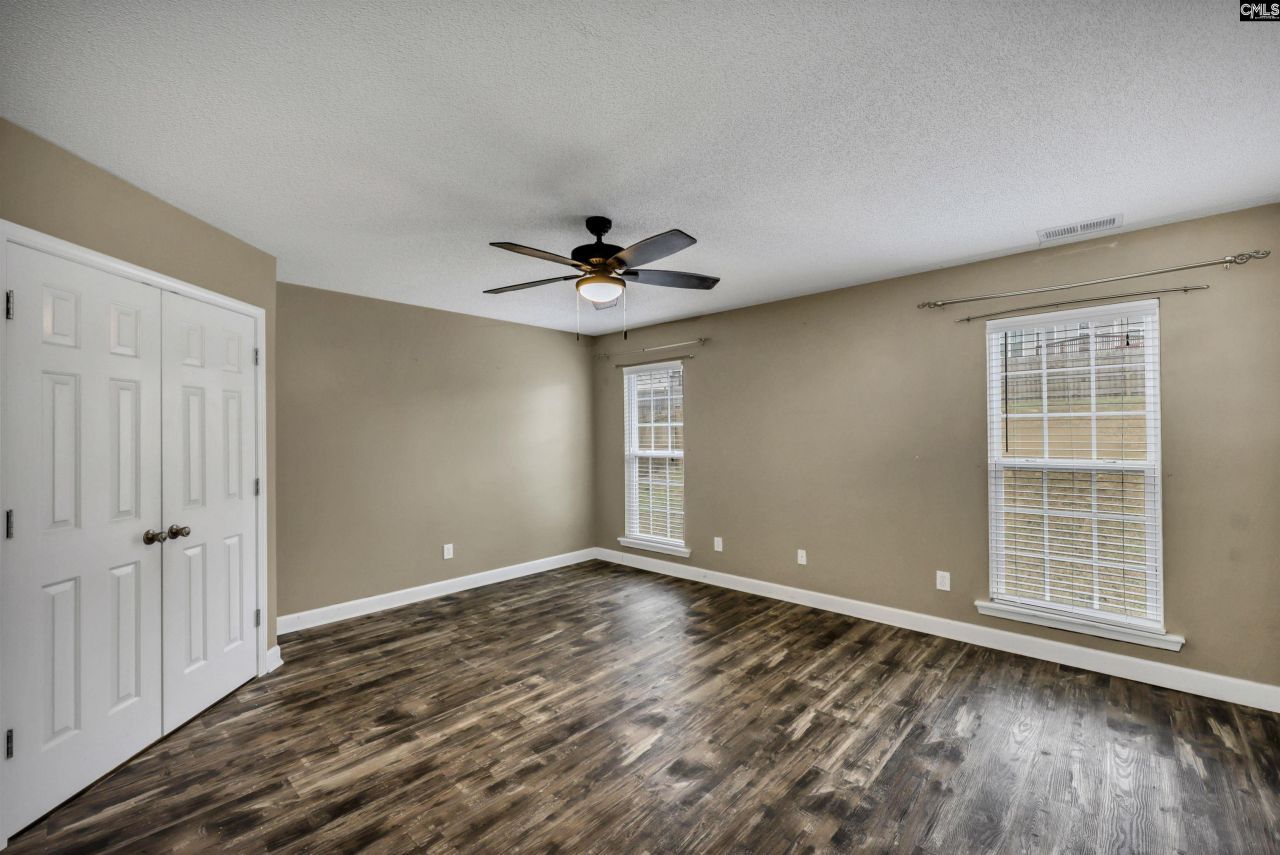 322 Kenmore Park Drive Photo 9