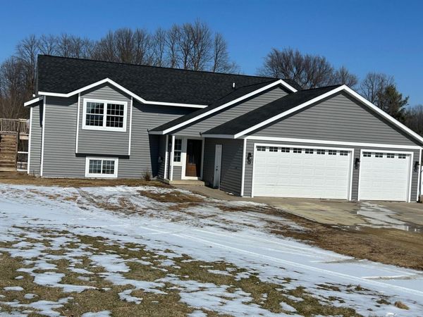 2530 County Road E, Woodville, WI 54028