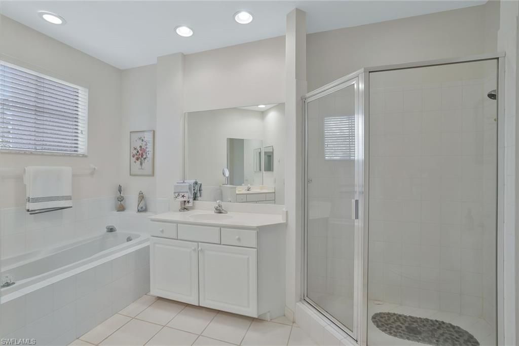 8457 Radcliffe Ter, Unit 102, Naples, FL 34120 Photo