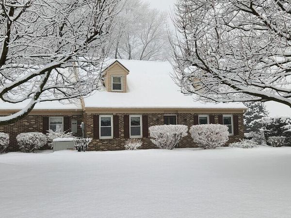 525 Hackman Rd, Lititz, PA 17543