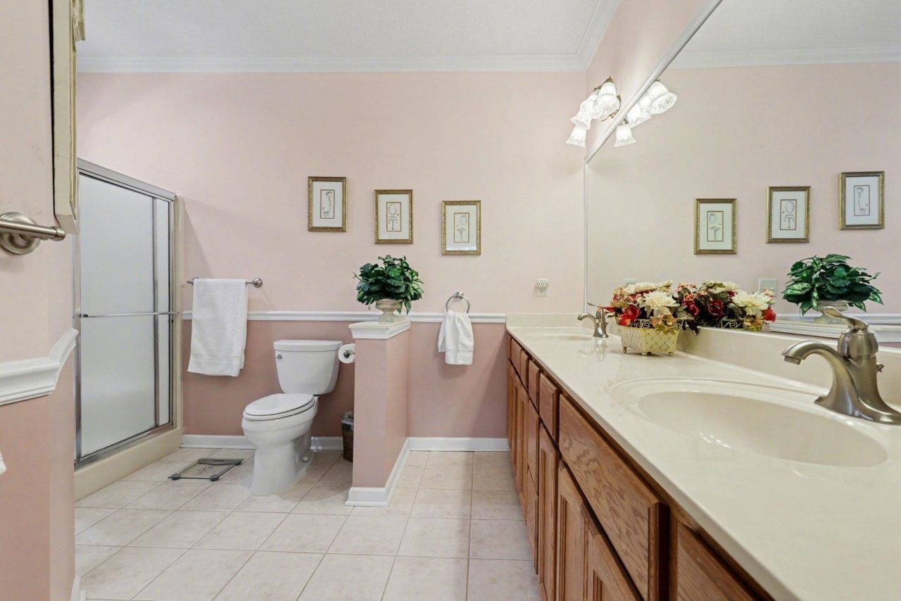 193 Glenwood Dr. Photo 18