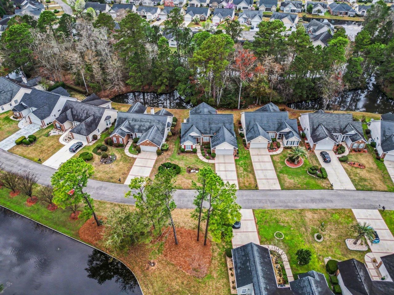 193 Glenwood Dr. Photo 37