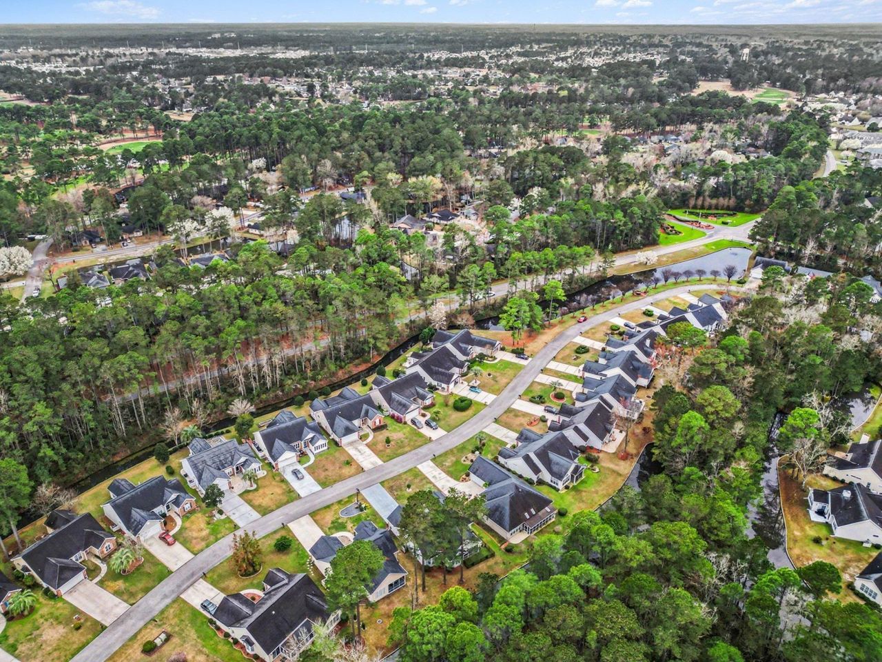 193 Glenwood Dr. Photo 40