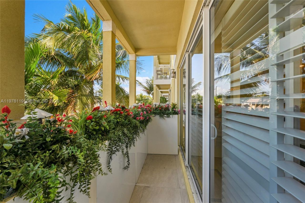 346 Elm St , Unit A-10, Hollywood, FL 33019 Photo