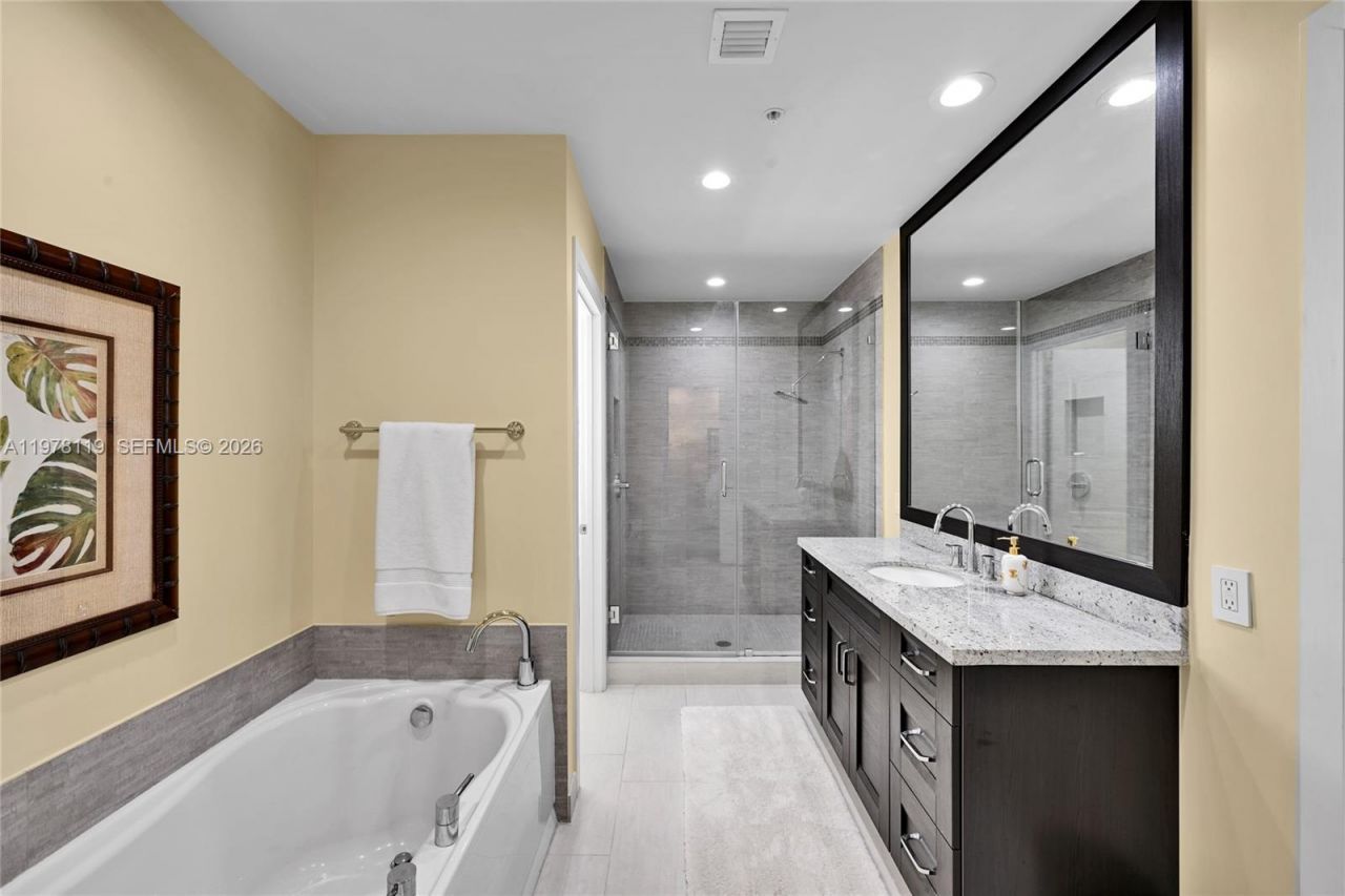 346 Elm St , Unit A-10, Hollywood, FL 33019 Photo