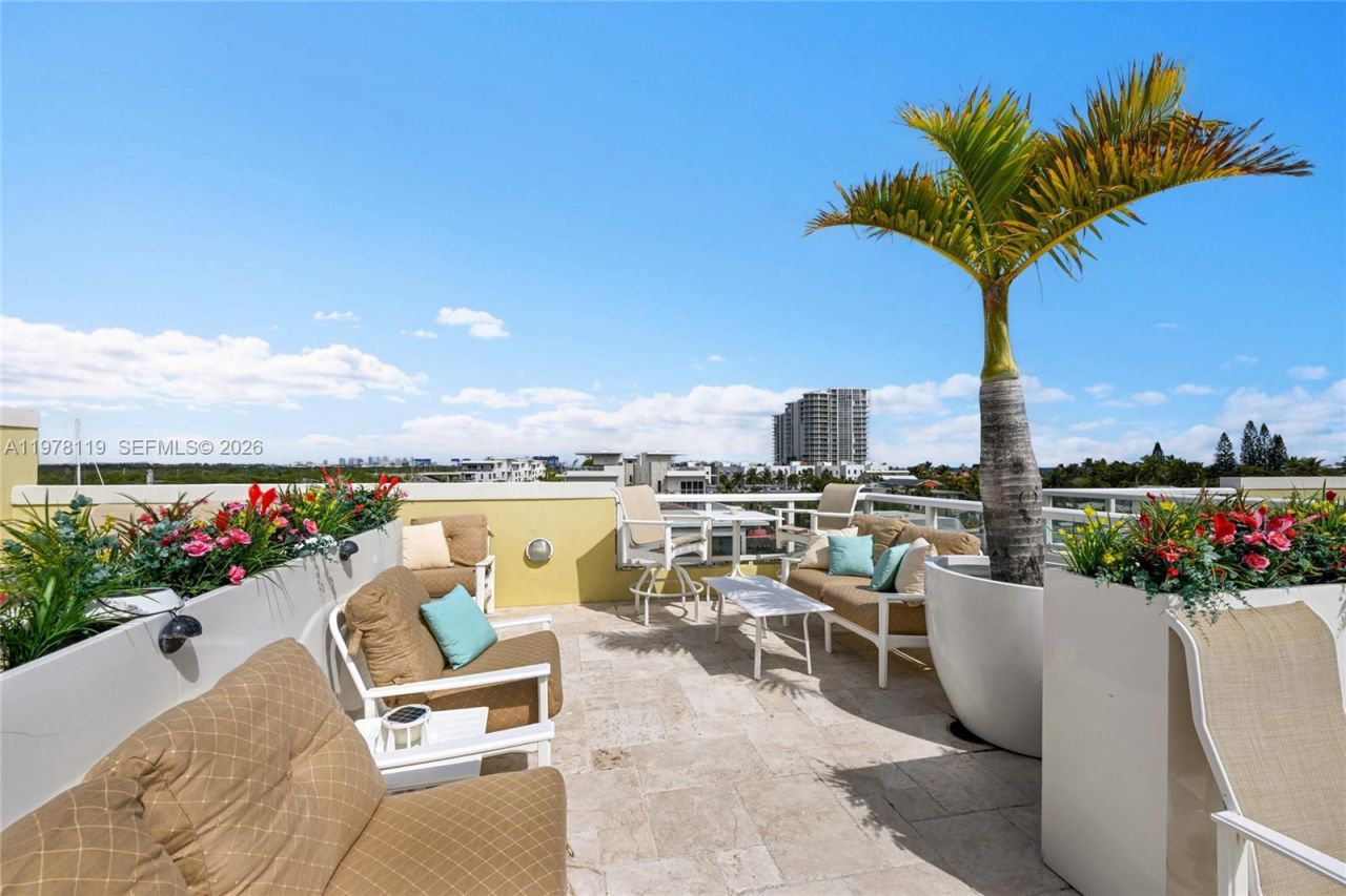 346 Elm St , Unit A-10, Hollywood, FL 33019 Photo