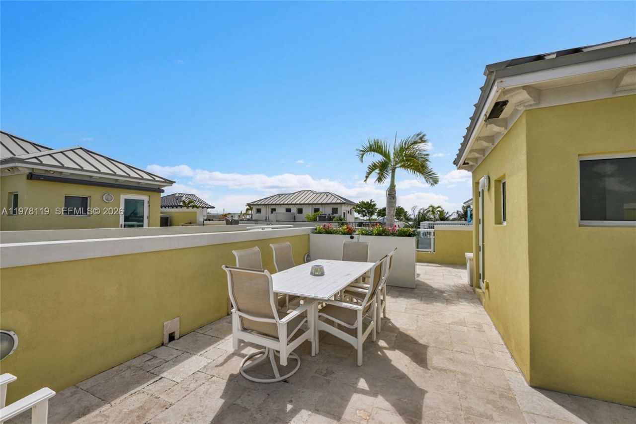 346 Elm St , Unit A-10, Hollywood, FL 33019 Photo