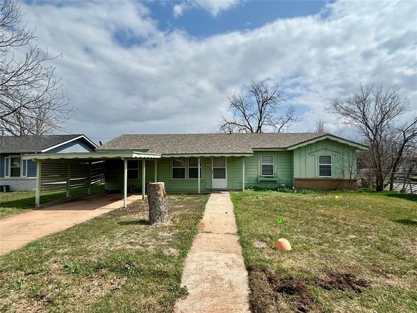 1103 Fifth Avenue , Coleman, TX 76834