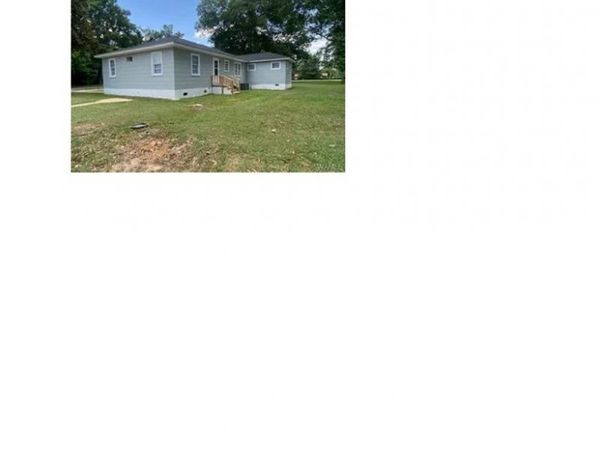 303 3rd Avenue SE, Aliceville, AL 35442