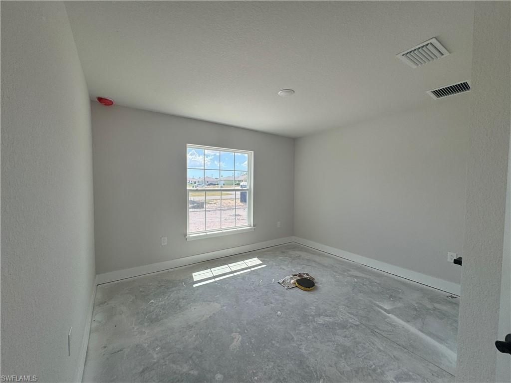 301 NE 14th St, Cape Coral, FL 33909 Photo