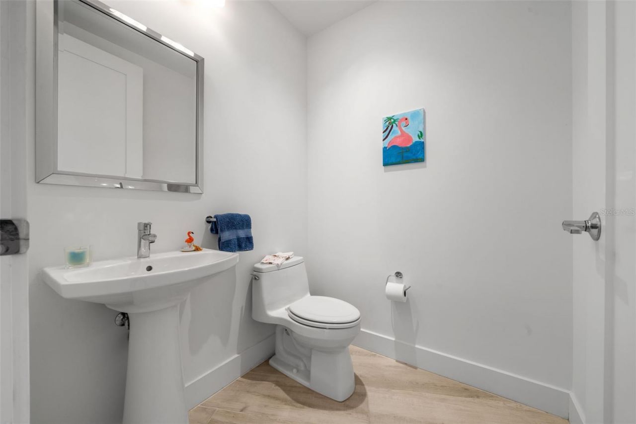 1155 N Gulfstream Avenue, Unit 802, Sarasota, FL 34236 Photo