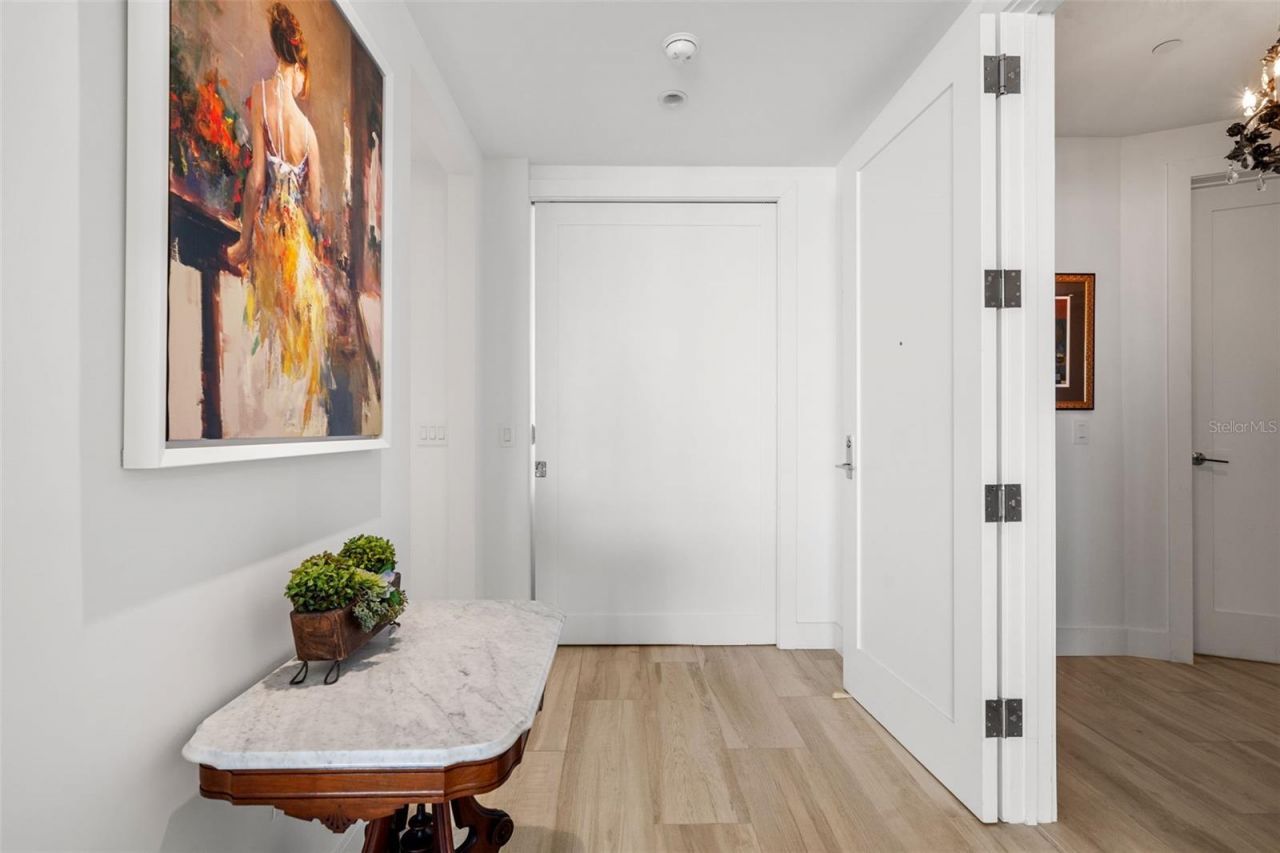 1155 N Gulfstream Avenue, Unit 802, Sarasota, FL 34236 Photo