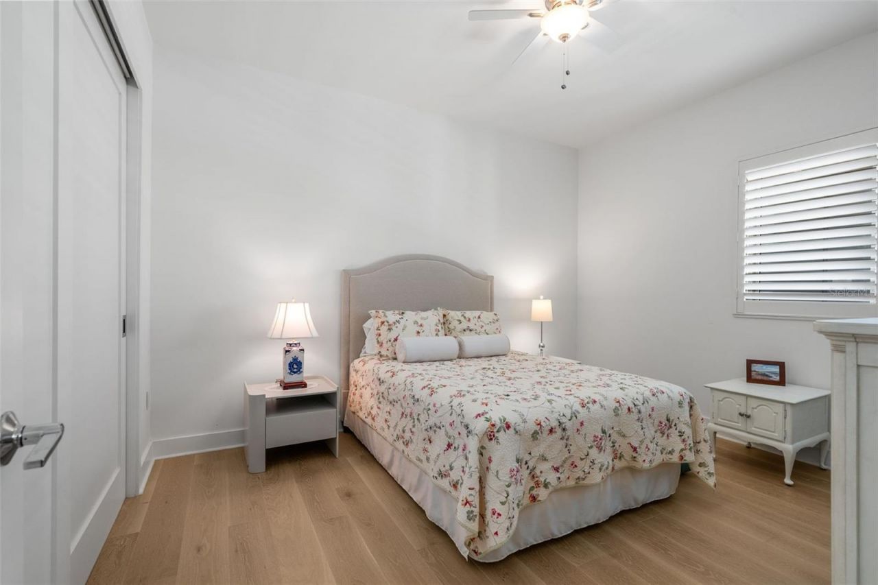 1155 N Gulfstream Avenue, Unit 802, Sarasota, FL 34236 Photo