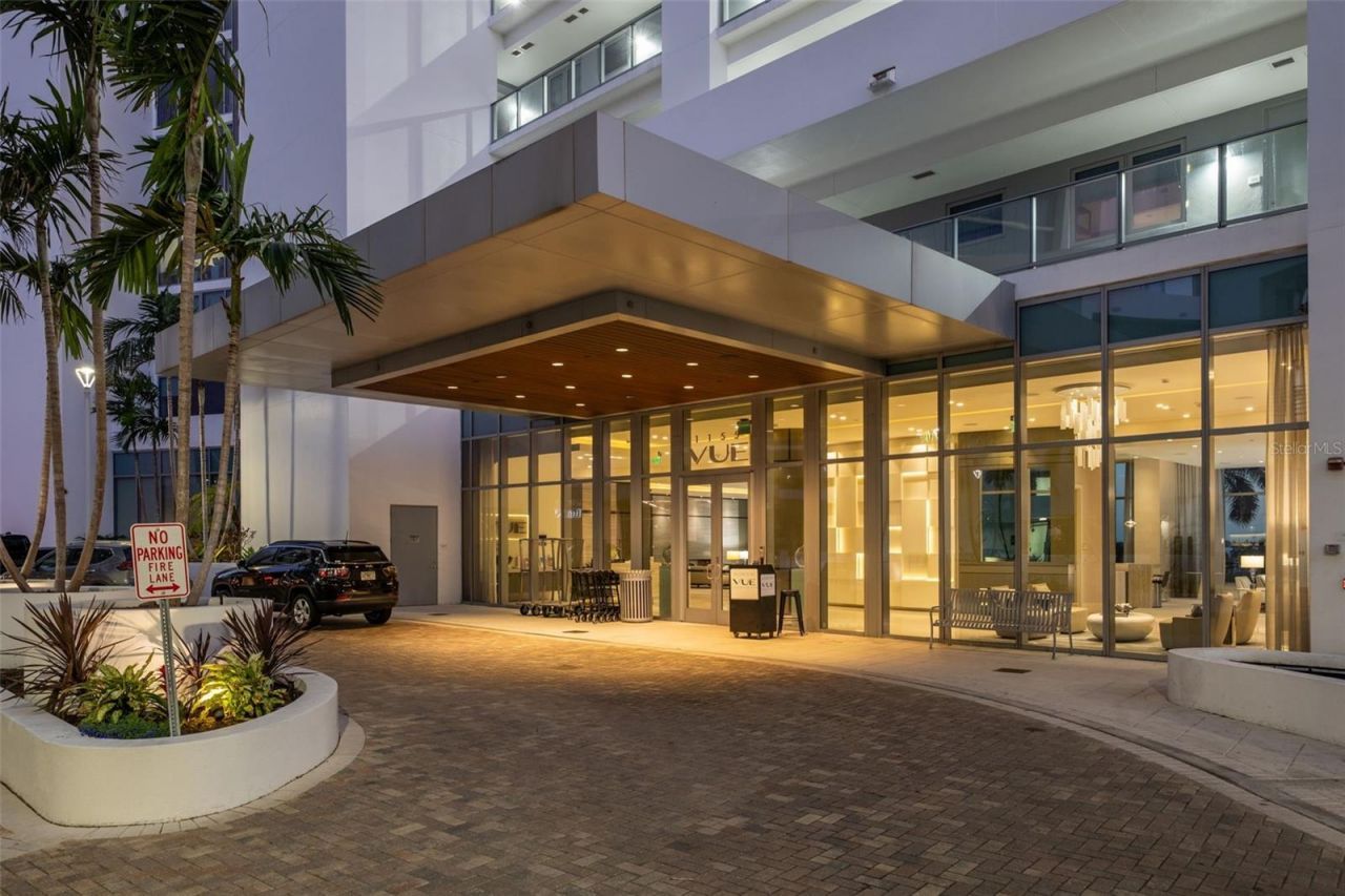 1155 N Gulfstream Avenue, Unit 802, Sarasota, FL 34236 Photo