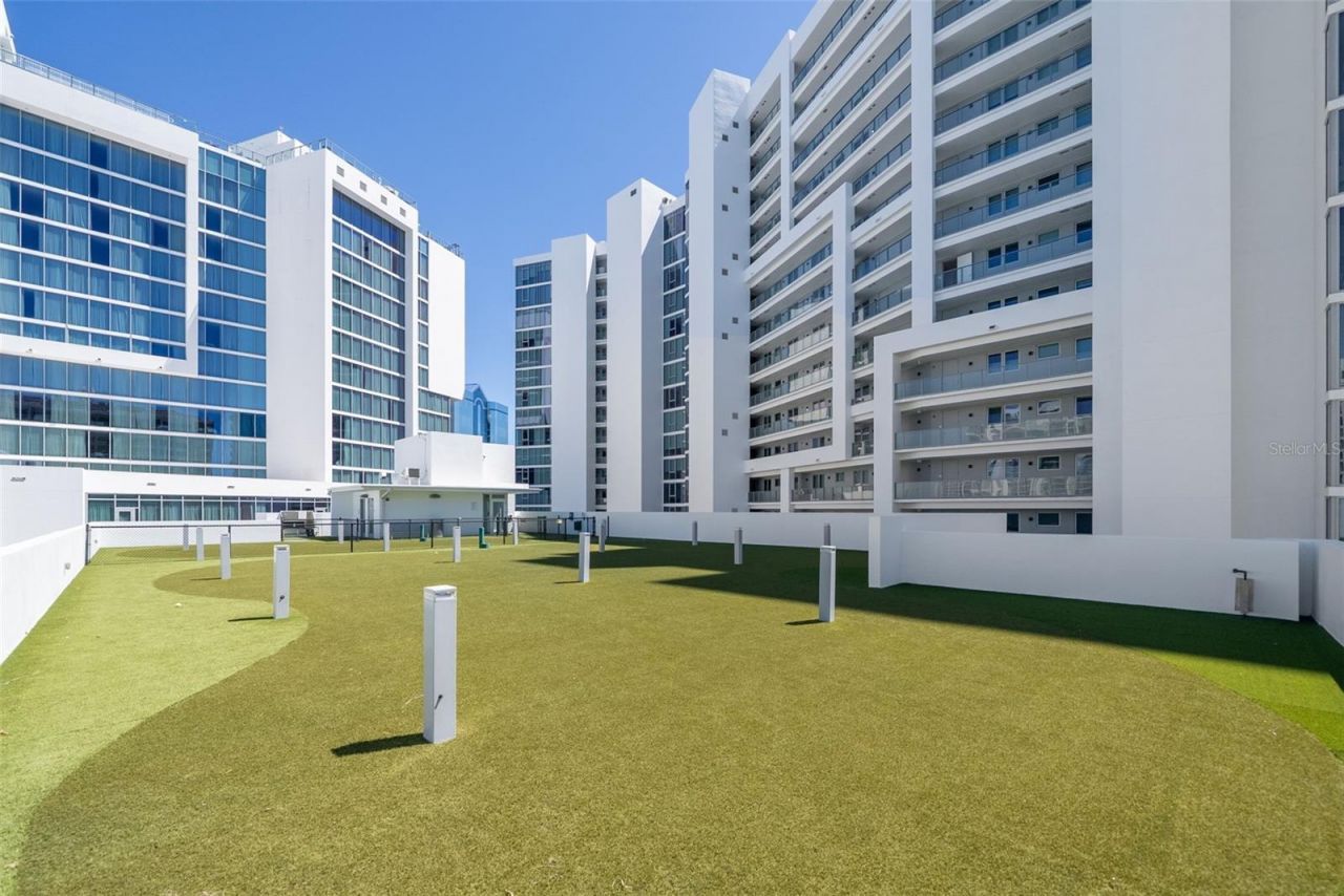 1155 N Gulfstream Avenue, Unit 802, Sarasota, FL 34236 Photo