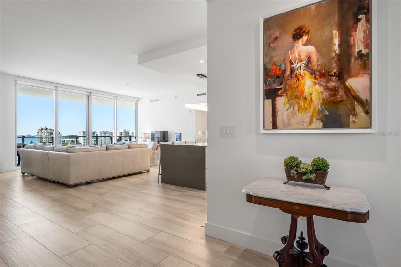 1155 N Gulfstream Avenue, Unit 802, Sarasota, FL 34236 Photo