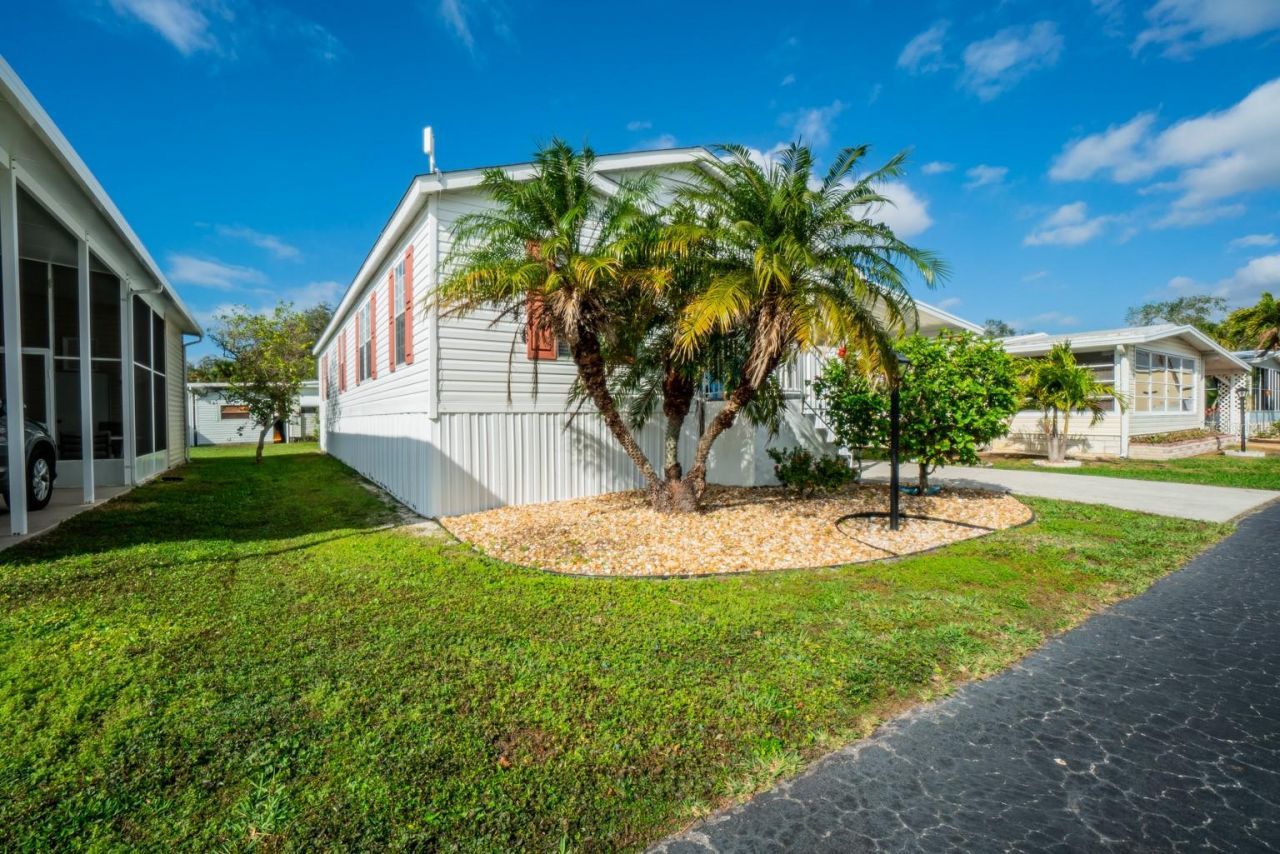 10303 Burnt Store Road , Unit 203, Punta Gorda, FL 33950 Photo