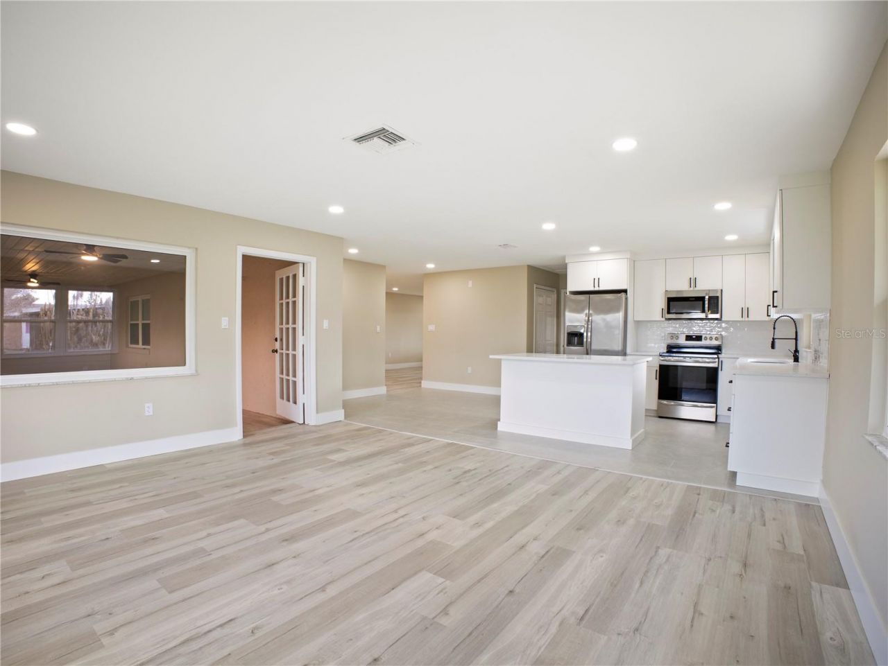 196 W Lake Damon Drive, Avon Park, FL 33825 Photo