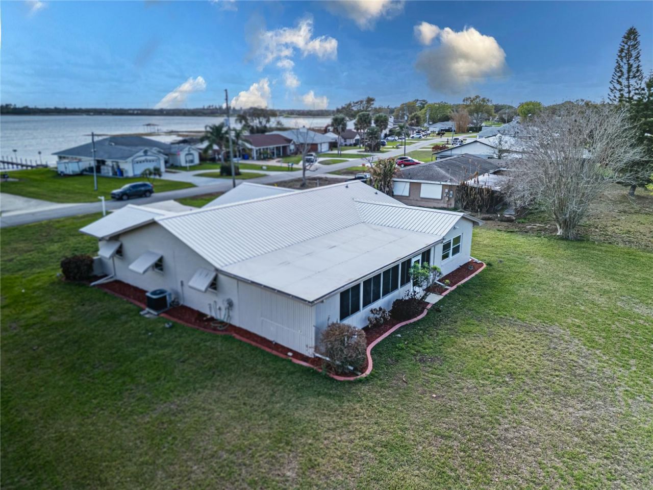 196 W Lake Damon Drive, Avon Park, FL 33825 Photo